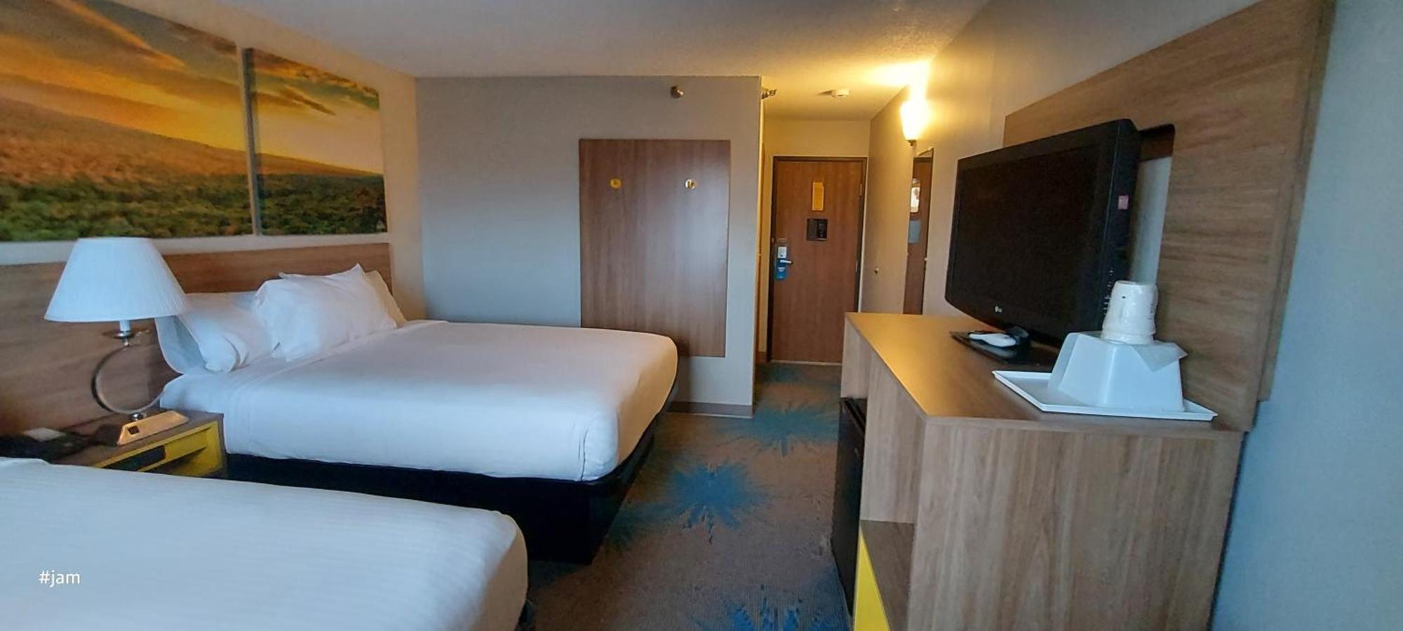 Days Inn By Wyndham Willmar Екстериор снимка